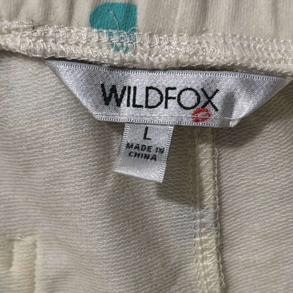 Wildfox Women's Cream Heart Print Shorts - Picture 3 of 5